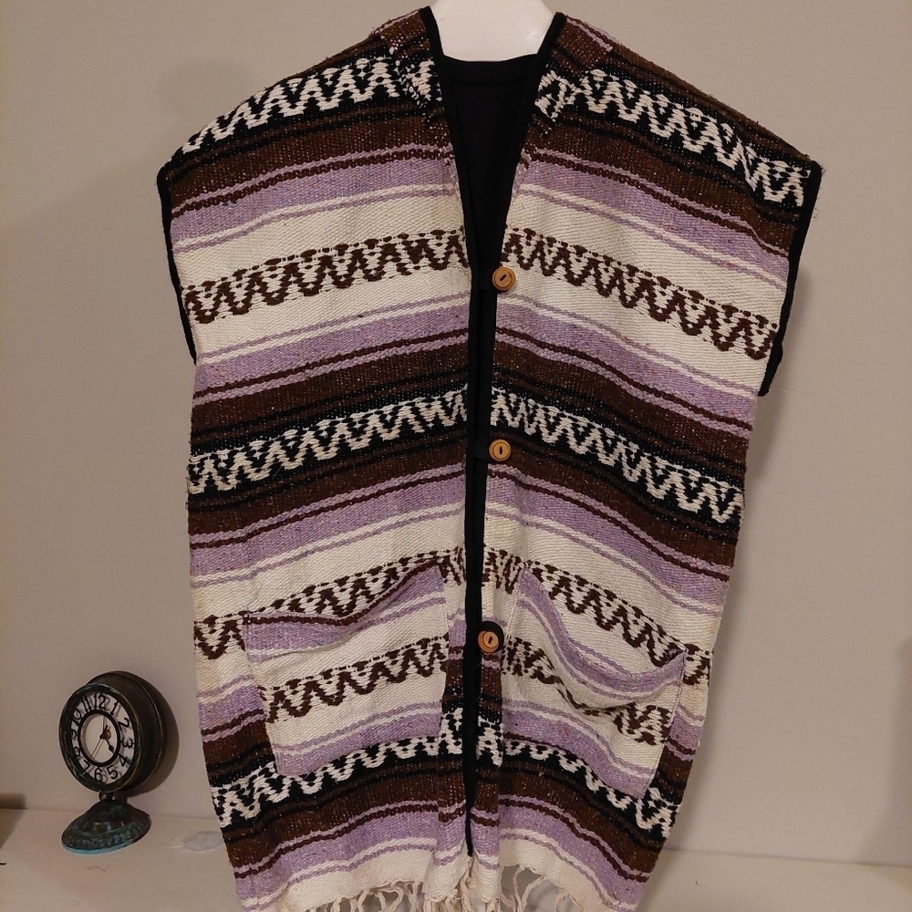 Aztec Print Poncho Purple Tones Size OS Rustic Fringed‎ Thick Weaved Oversized